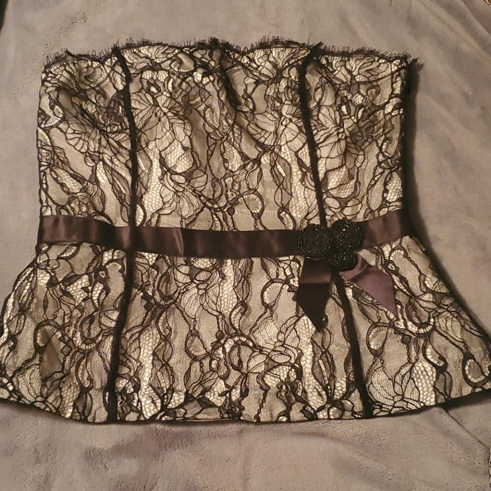 Black lace strapless top